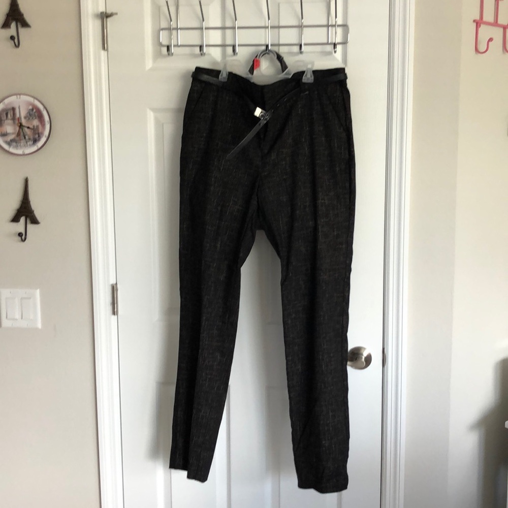 Black skinny pants